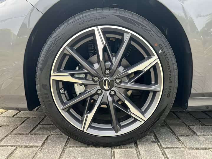 Фото 18 - GAC Trumpchi Empow R