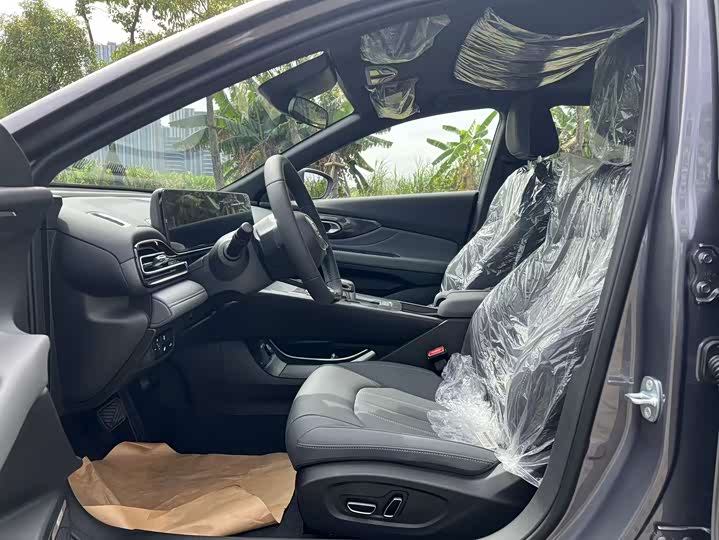 Фото 9 - GAC Trumpchi Empow R