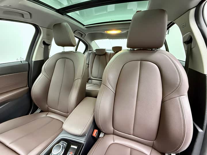 Фото 11 - BMW 1 Series