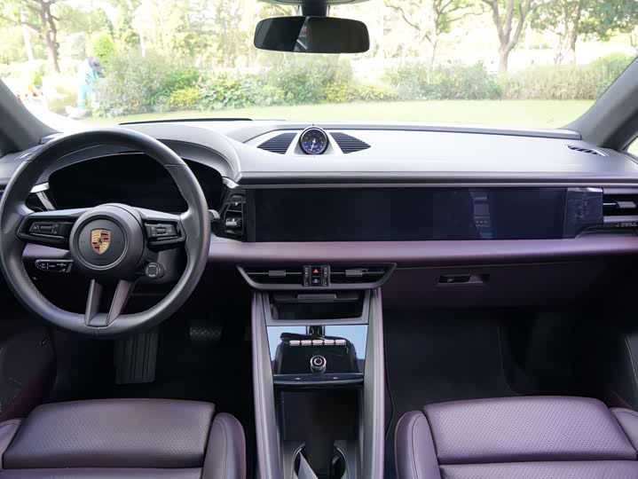Фото 9 - Porsche Macan EV