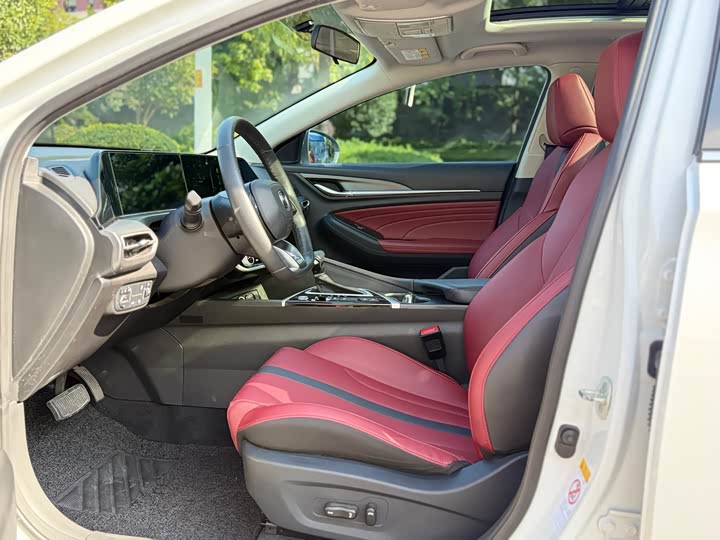 Фото 10 - Changan Eado Plus