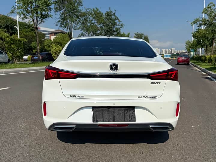 Фото 12 - Changan Eado Plus