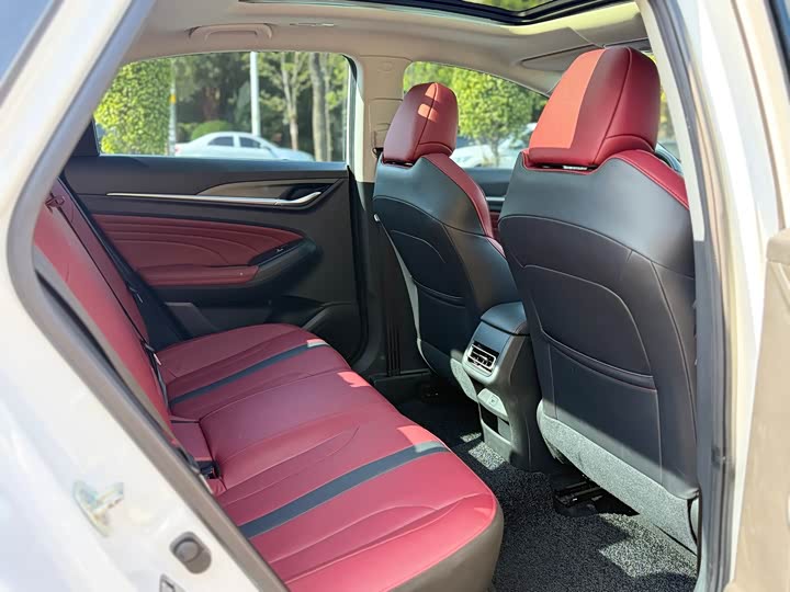 Фото 6 - Changan Eado Plus