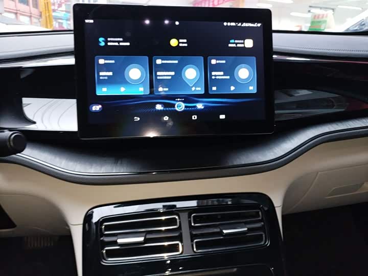 Фото 13 - BYD Qin Plus