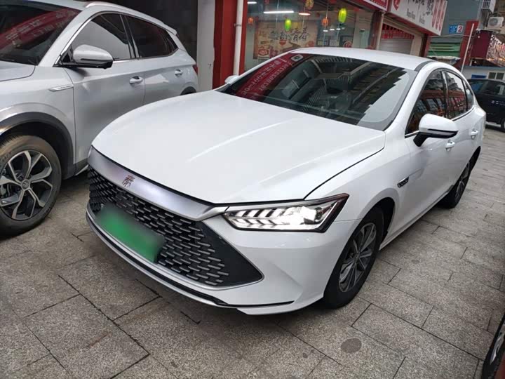 Фото 2 - BYD Qin Plus