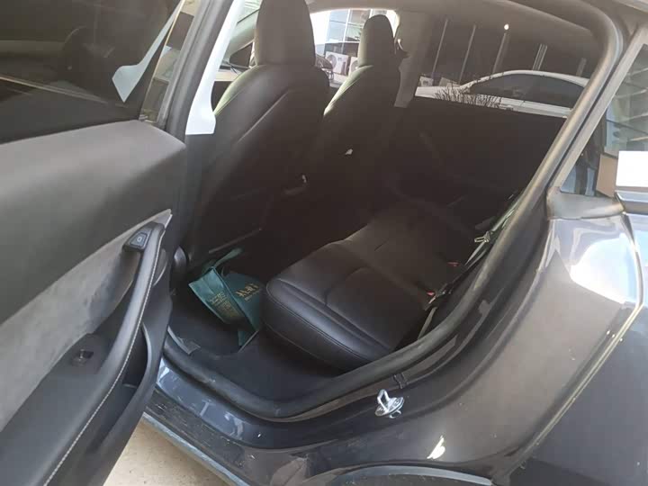 Фото 8 - Tesla Model Y