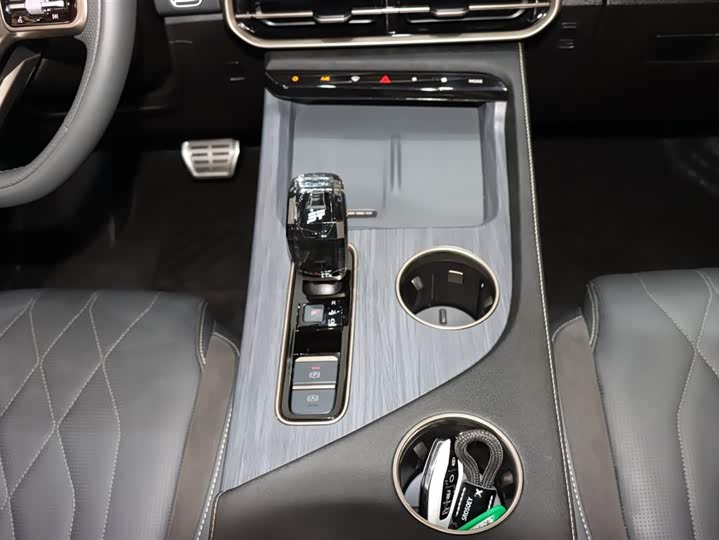 Фото 11 - Jetour Shanhai L9