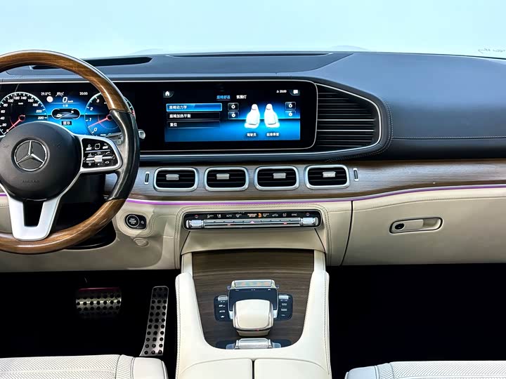 Фото 19 - Mercedes-Benz GLS-Class