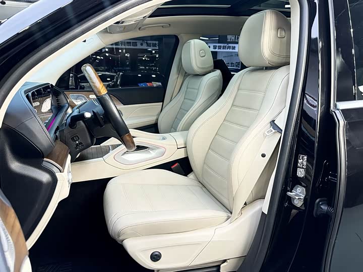 Фото 37 - Mercedes-Benz GLS-Class