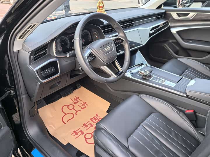 Фото 10 - Audi A6L