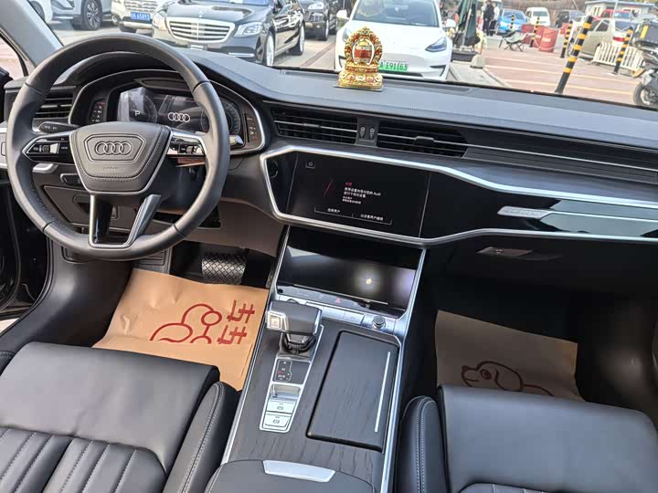 Фото 11 - Audi A6L