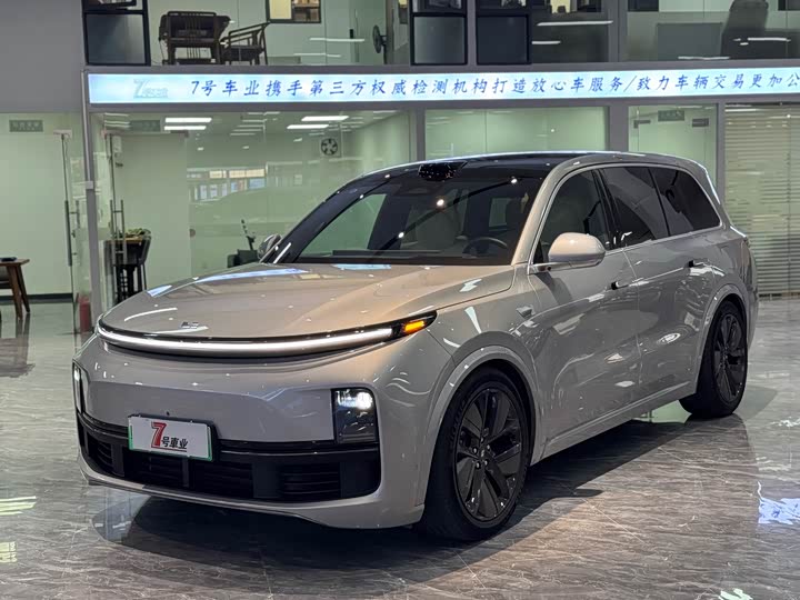 Фото 1 - LiXiang L9