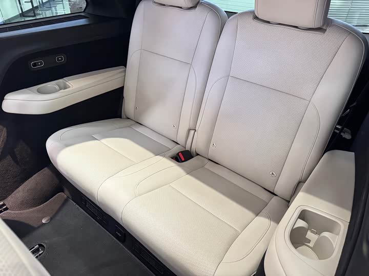 Фото 15 - LiXiang L9