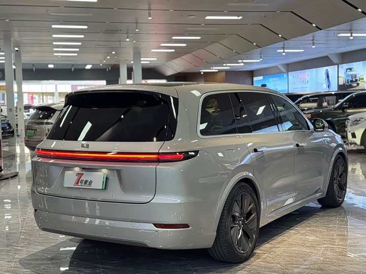 Фото 6 - LiXiang L9