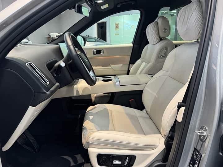 Фото 8 - LiXiang L9