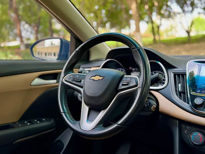 Фото 13 - Chevrolet Monza