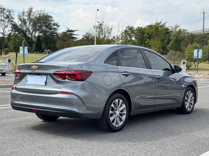 Фото 4 - Chevrolet Monza