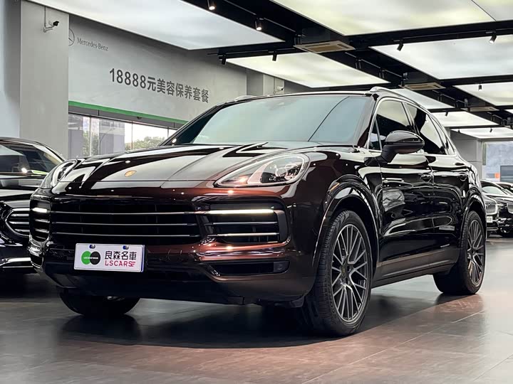 Фото 1 - Porsche Cayenne