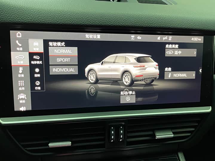 Фото 14 - Porsche Cayenne