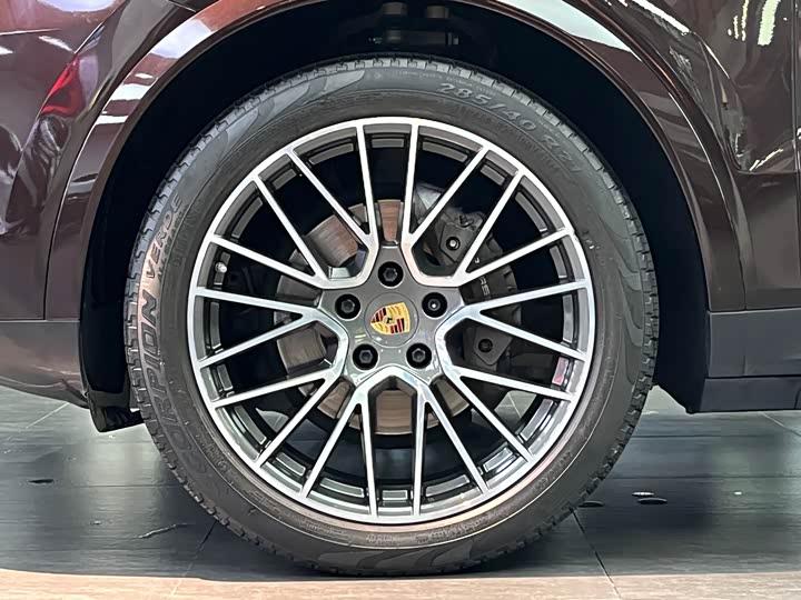 Фото 17 - Porsche Cayenne