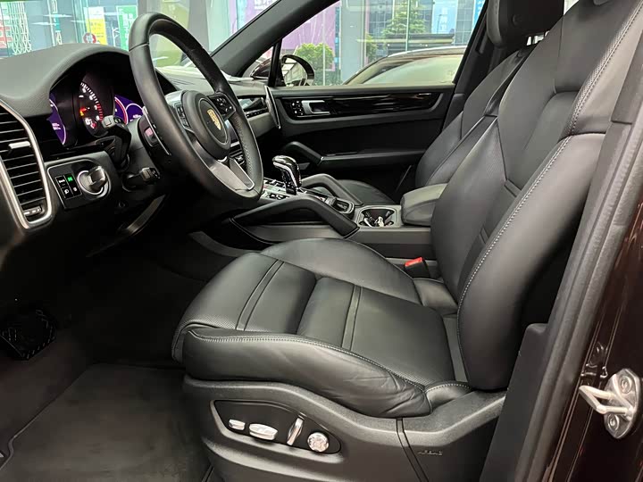 Фото 7 - Porsche Cayenne