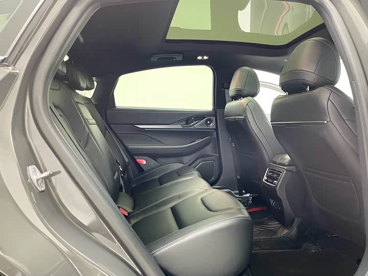 Фото 14 - Lincoln Z (Zephyr)