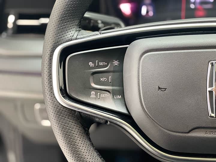 Фото 17 - Lincoln Z (Zephyr)