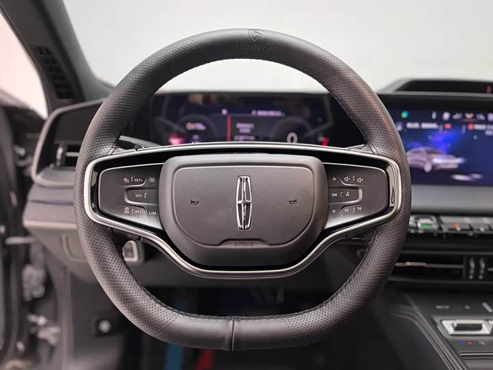 Фото 19 - Lincoln Z (Zephyr)