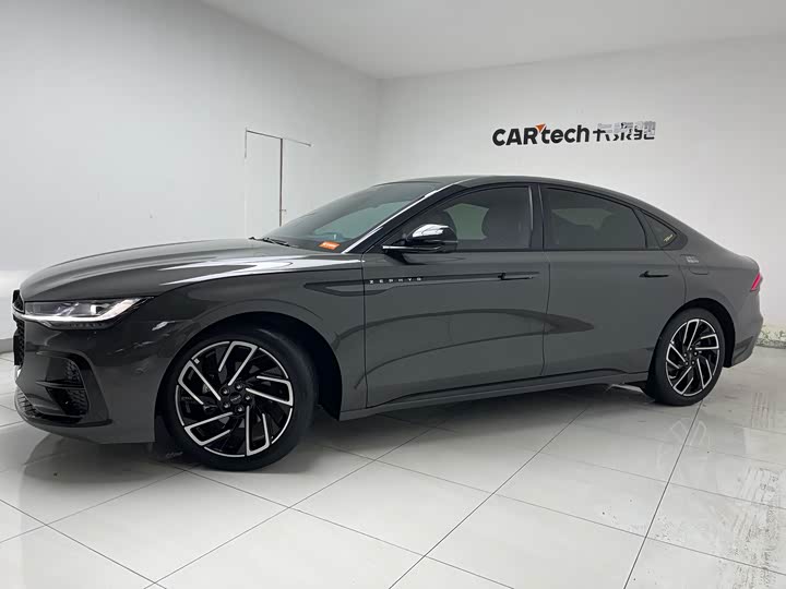 Фото 2 - Lincoln Z (Zephyr)