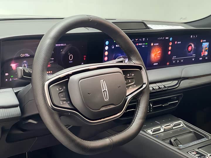 Фото 29 - Lincoln Z (Zephyr)