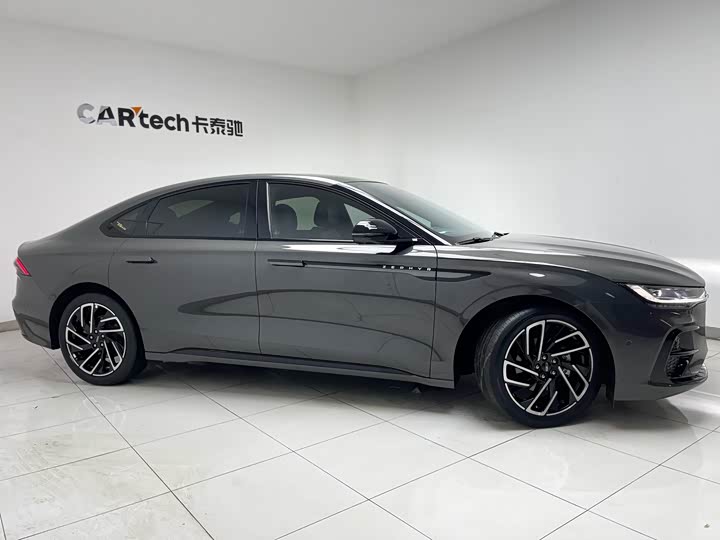 Фото 4 - Lincoln Z (Zephyr)