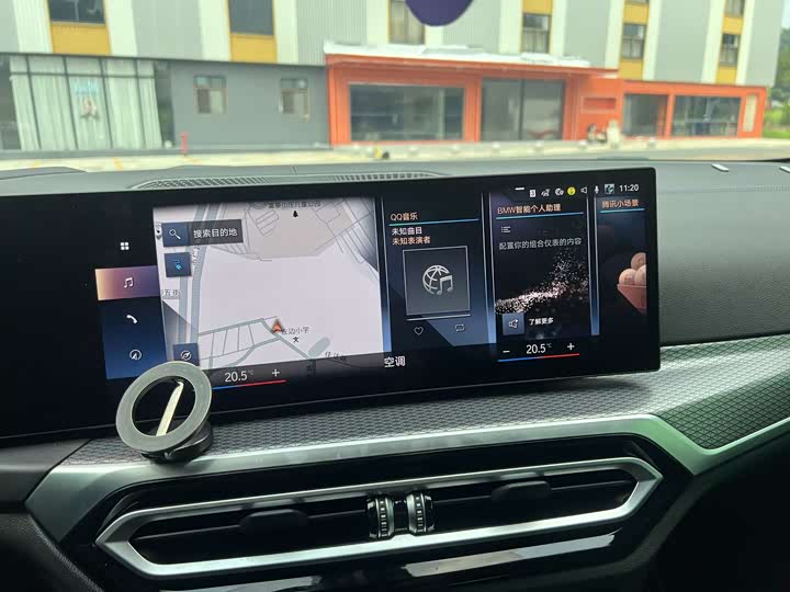 Фото 11 - BMW i4