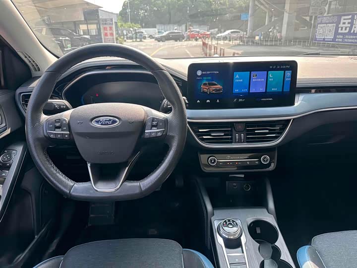 Фото 9 - Ford Focus