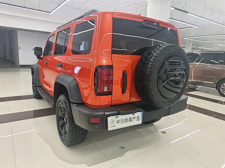 Фото 11 - Tank 300