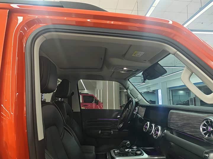 Фото 6 - Tank 300