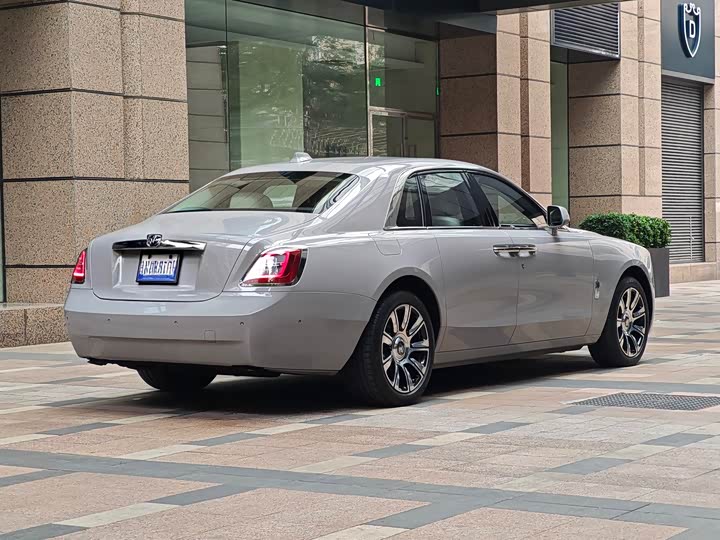 Фото 3 - Rolls-Royce Ghost