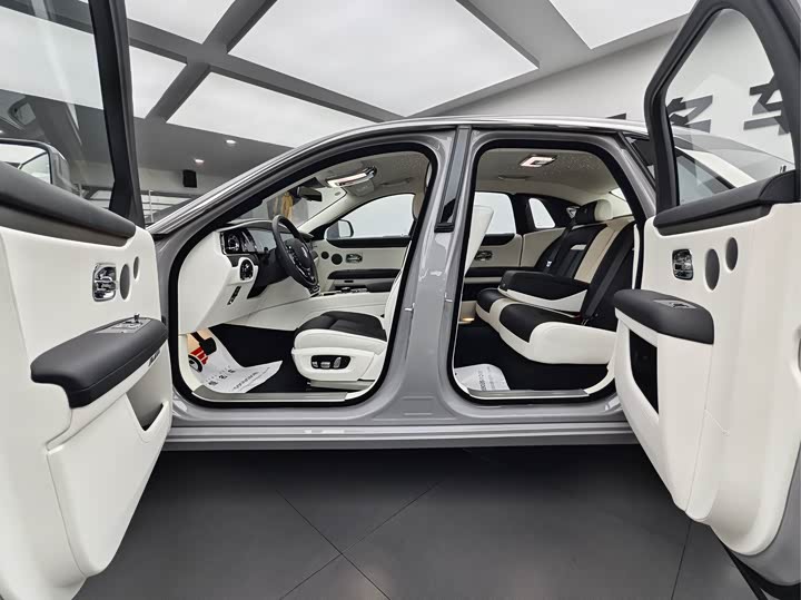 Фото 7 - Rolls-Royce Ghost