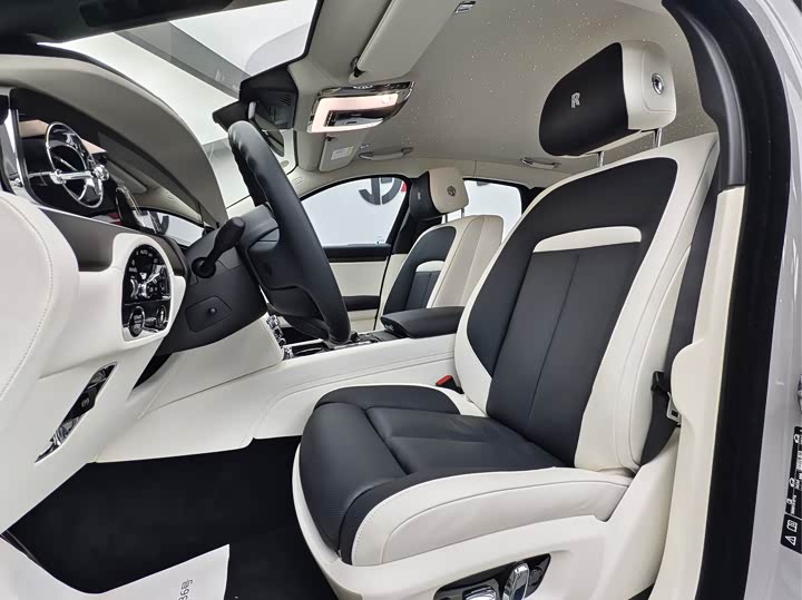 Фото 8 - Rolls-Royce Ghost