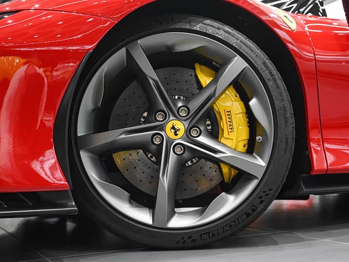 Фото 24 - Ferrari SF90