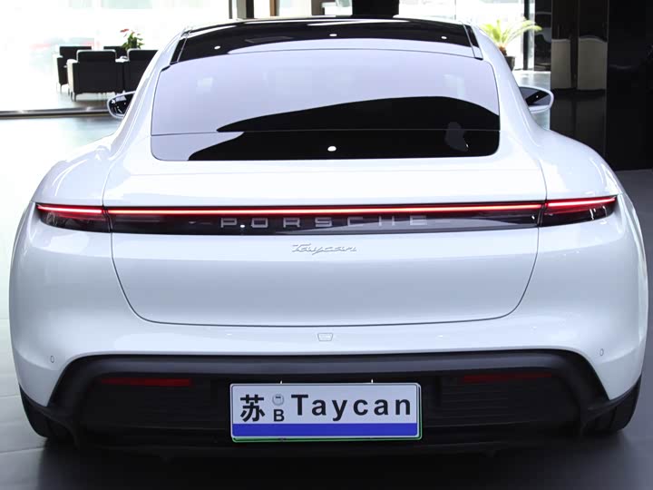 Фото 6 - Porsche Taycan