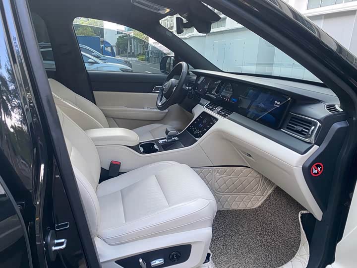 Фото 9 - LiXiang One