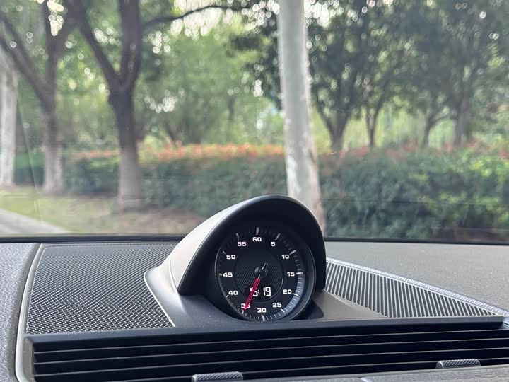 Фото 11 - Porsche Panamera