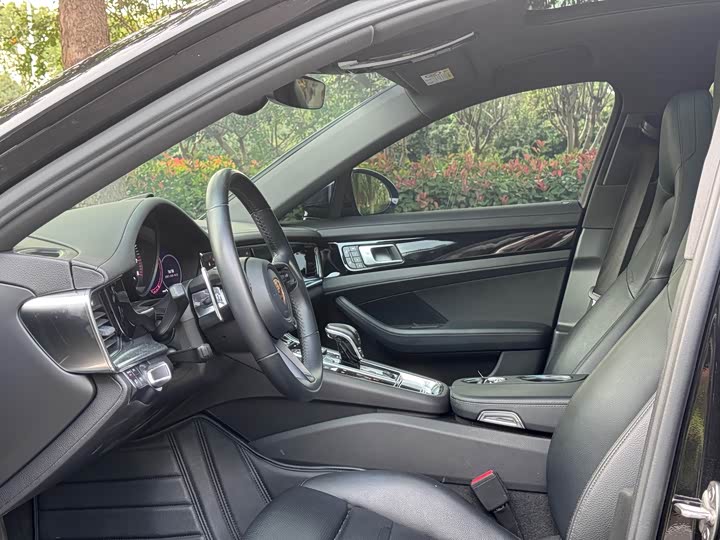 Фото 6 - Porsche Panamera