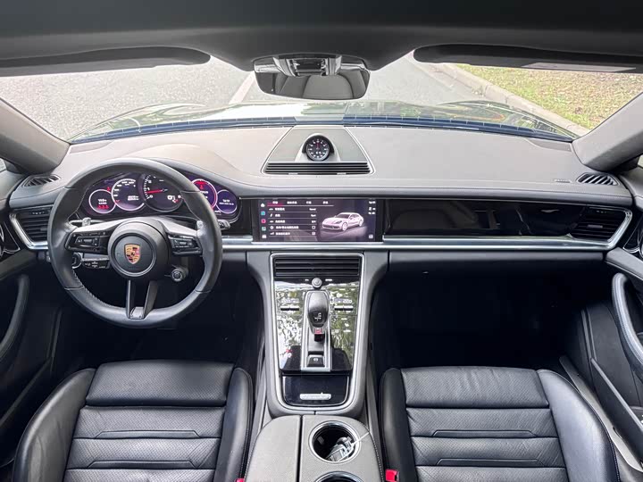 Фото 8 - Porsche Panamera