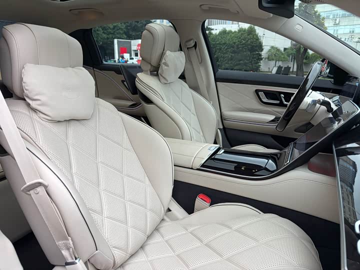 Фото 9 - Mercedes-Benz Maybach S-Class