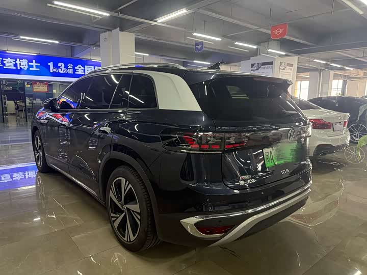 Фото 4 - Volkswagen ID.6 Crozz