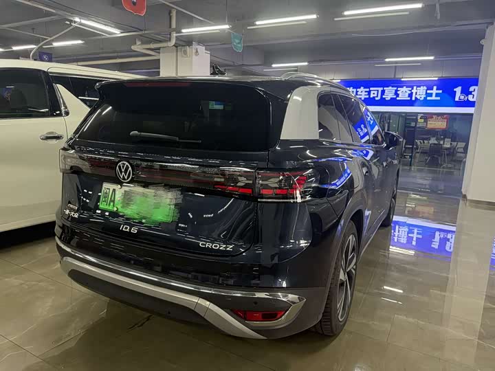Фото 6 - Volkswagen ID.6 Crozz
