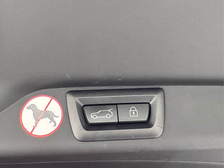 Фото 26 - Rolls-Royce Cullinan