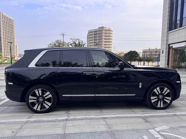 Фото 7 - Rolls-Royce Cullinan