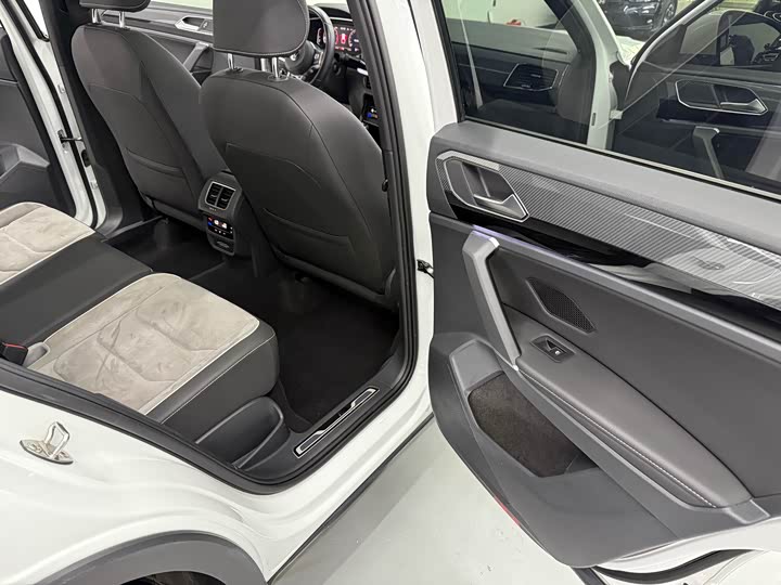 Фото 17 - Volkswagen Tayron